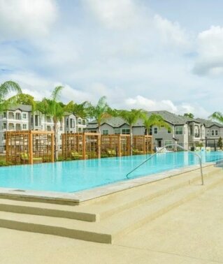 Berkshire Woodland Pool Area